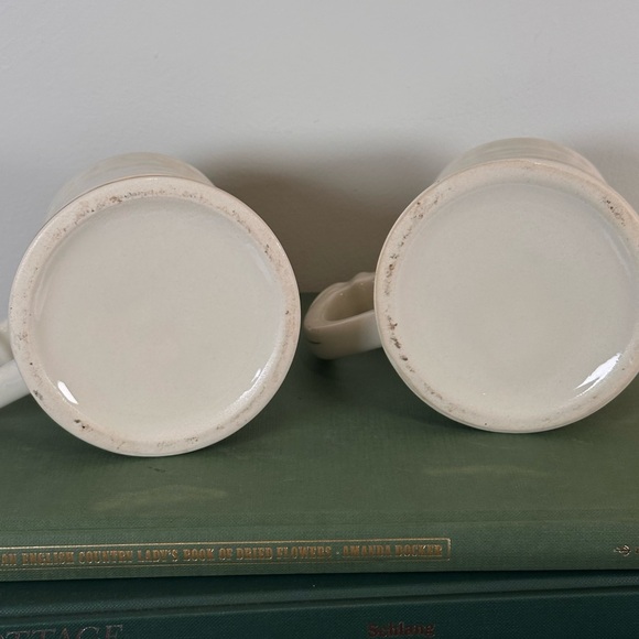 Vintage Gold Trimmed Ceramic Mug 1965 1966 Set - Picture 3 of 8